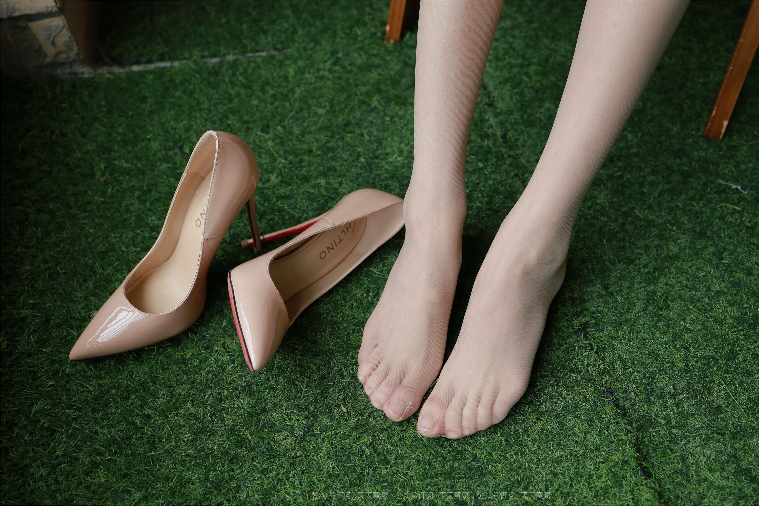 IESS异思趣向  2021.10.02 丝享家935：新人团团《爱笑女孩》